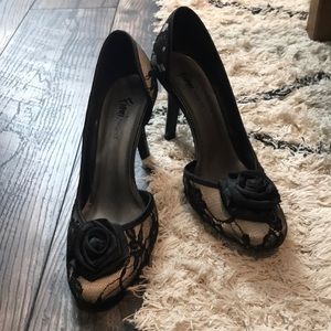 Fioni Night cream and black lace heels with bow. Good used condition (GUC).